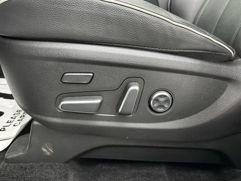 Used 2024 Hyundai Palisade Limited FWD image 8