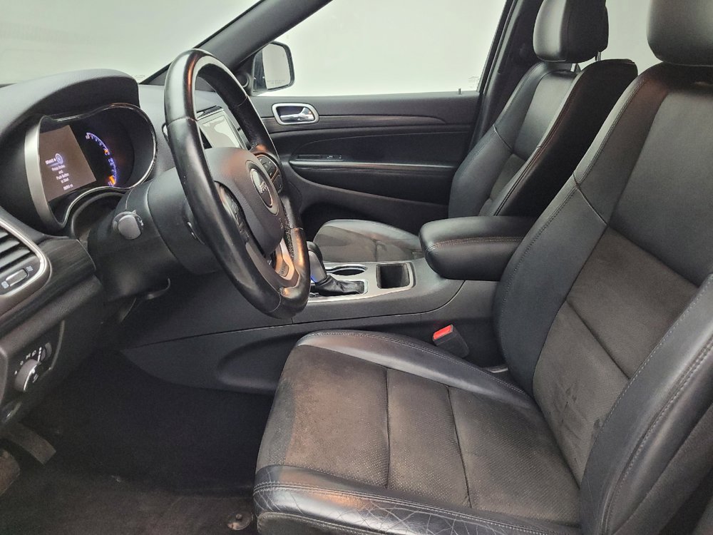 Used 2019 Jeep Grand Cherokee Altitude AWD/4WD image 17
