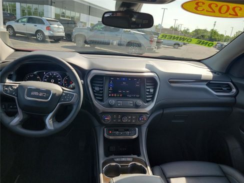 Used 2023 GMC Acadia AT4 w/ Technology Package AWD/4WD image 11