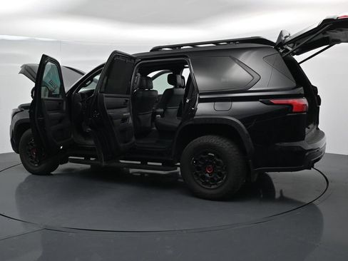 Used 2025 Toyota Sequoia TRD Pro AWD/4WD image 42