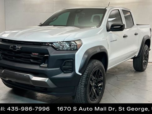 Used 2024 Chevrolet Colorado Trail Boss w/ Advanced Trailering Package AWD/4WD image 1
