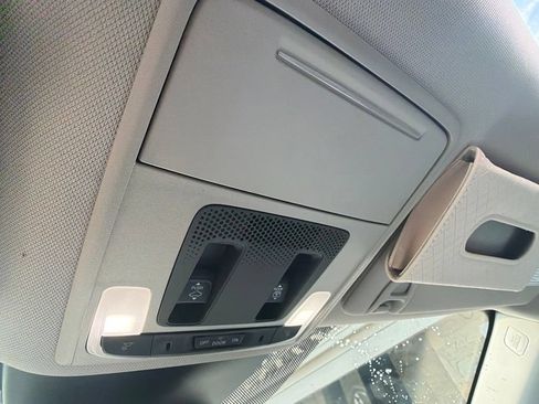 Used 2025 Honda Pilot Touring image 26