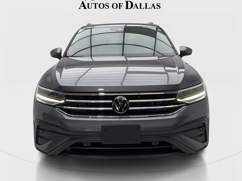 Used 2022 Volkswagen Tiguan SE w/ Panoramic Sunroof Package AWD/4WD image 3