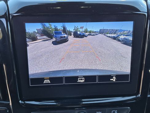 Used 2022 Chevrolet Traverse LT w/ LPO, Cargo Package AWD/4WD image 31