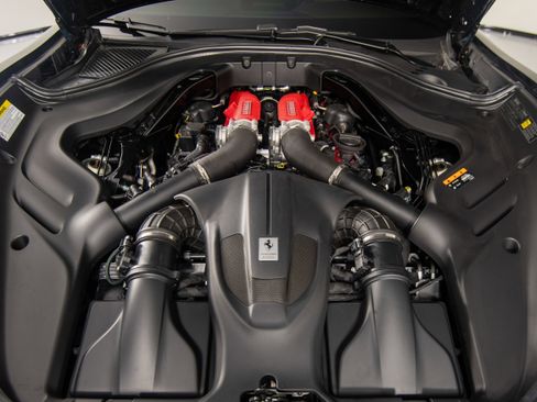 Certified 2024 Ferrari Roma image 19