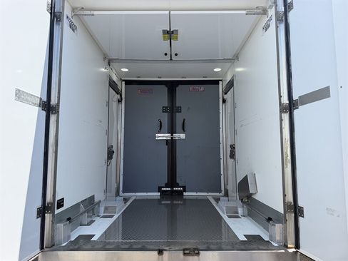 Used 2024 Ford E-350 and Econoline 350 Super Duty w/ Power Windows & Locks Group RWD image 12