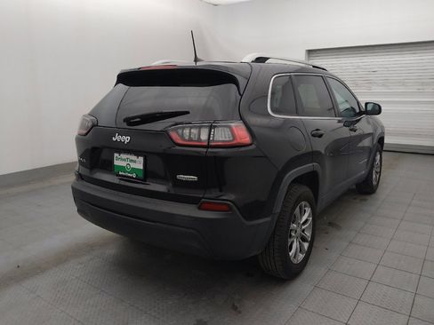 Used 2019 Jeep Cherokee Latitude Plus w/ Comfort/Convenience Group image 9