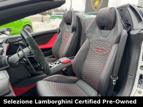 Used 2023 Lamborghini Huracan EVO image 9