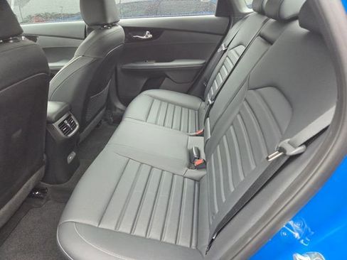 Used 2023 Kia Forte GT-Line w/ GT-Line Premium Package FWD image 12