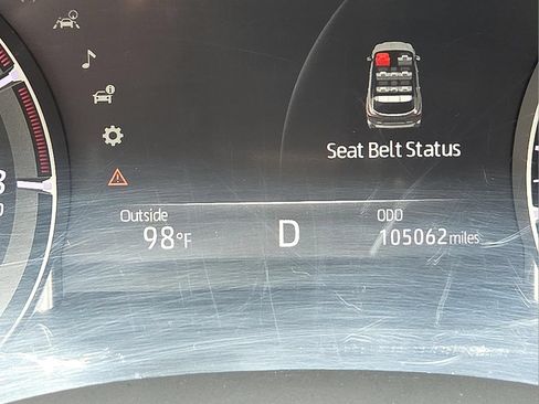 Used 2023 Toyota Highlander XLE AWD/4WD image 23