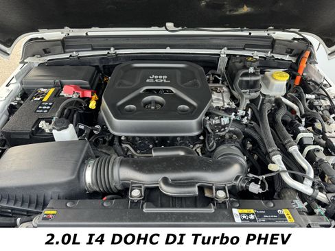 Used 2021 Jeep Wrangler Unlimited Sahara w/ Cold Weather Group image 12