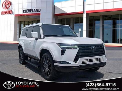 Used 2024 Lexus GX 550 w/ Accessory Package (2T) AWD/4WD image 1