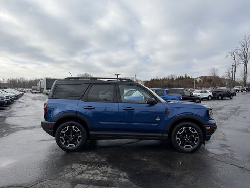 Used 2023 Ford Bronco Sport Outer Banks w/ Tech Package image 7