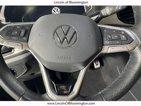 Used 2023 Volkswagen Atlas SEL Premium AWD/4WD image 16