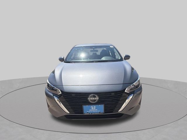 Used 2025 Nissan Sentra SV FWD image 9