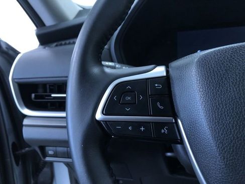 Used 2025 Toyota Grand Highlander AWD image 26