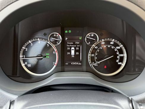 Used 2023 Lexus GX 460 Premium w/ Premium Plus Package AWD/4WD image 30