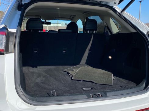 Certified 2018 Ford Edge SEL w/ Equipment Group 201A image 21