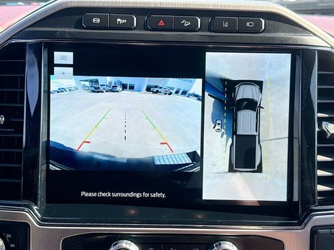 Certified 2022 Ford F450 Platinum w/ FX4 Off-Road Package image 18