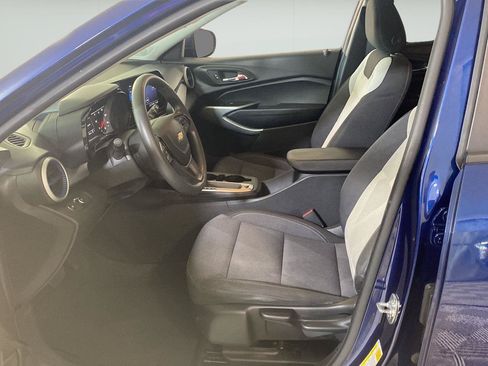 Used 2024 Chevrolet Trax LS FWD image 12