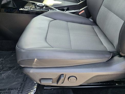 Certified 2024 Kia Niro Wind FWD image 16