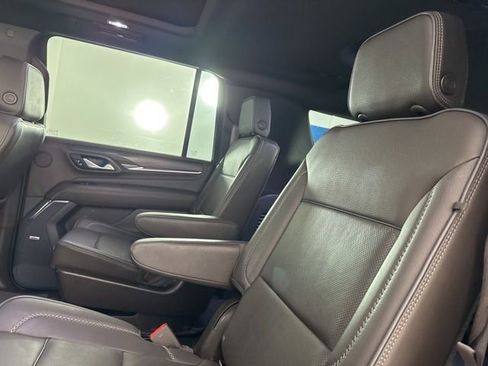 Used 2021 GMC Yukon XL Denali image 13