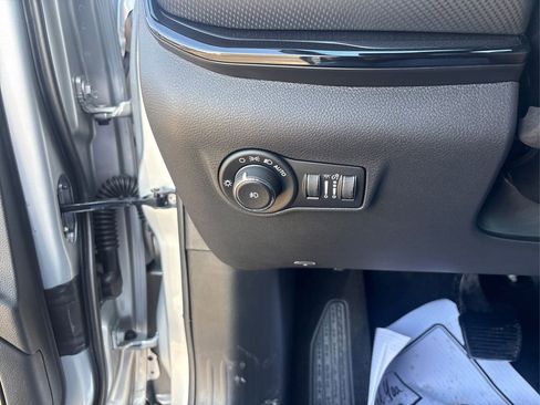 New 2026 Jeep Compass Latitude image 15