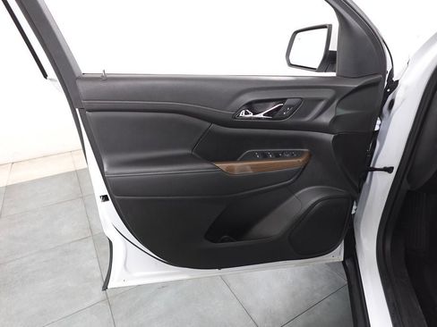 Used 2023 GMC Acadia SLE AWD/4WD image 8