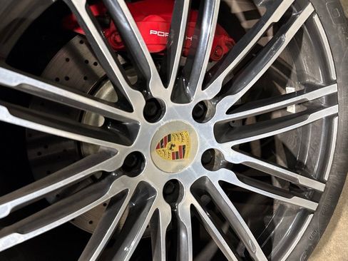 Used 2015 Porsche 911 4 Coupe image 45