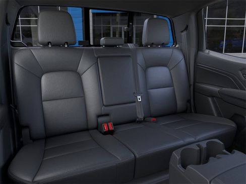 New 2025 Chevrolet Colorado LT w/ LT Convenience Package image 17