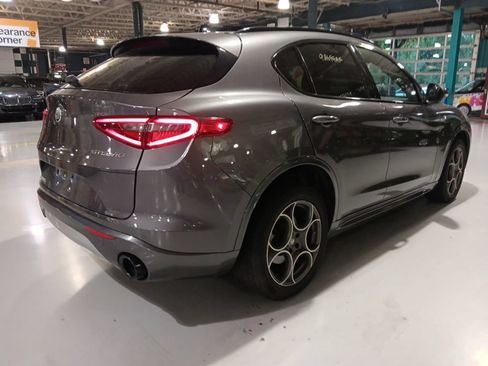 Used 2023 Alfa Romeo Stelvio Ti AWD/4WD image 11