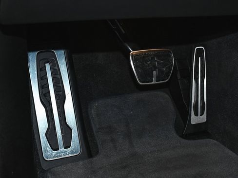 Used 2025 BMW i5 M60 w/ Executive Package image 24