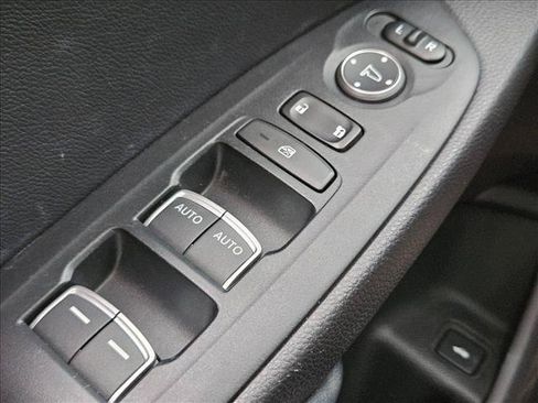 Used 2018 Honda Accord EX image 24