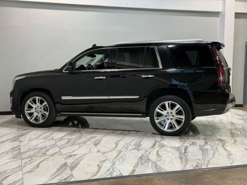 Used 2017 Cadillac Escalade Premium Luxury image 9