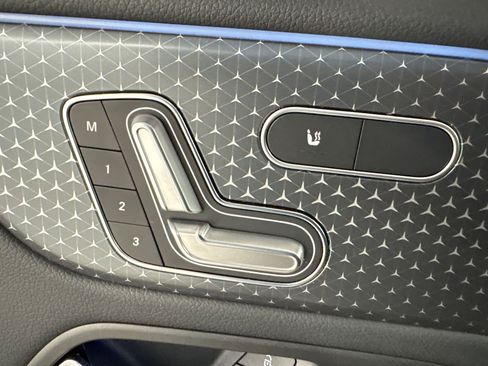 Certified 2025 Mercedes-Benz GLA 250 4MATIC image 23