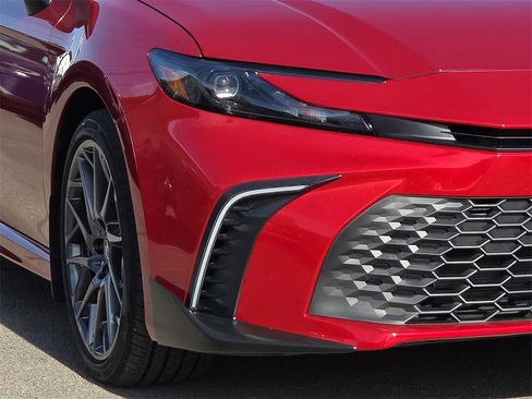 New 2026 Toyota Camry SE image 9