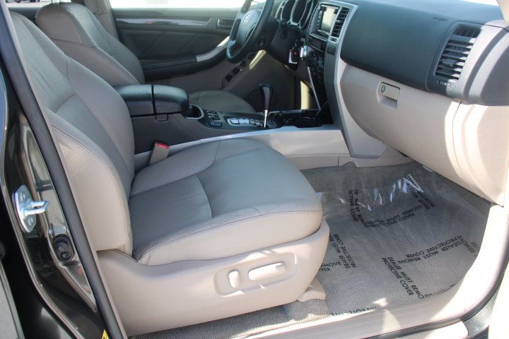 Used 2007 Toyota 4Runner Limited AWD/4WD image 21