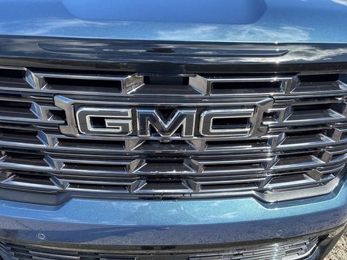 New 2026 GMC Acadia Denali Ultimate w/ LPO, Floor Liner Package image 3