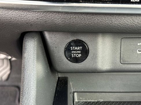 Used 2026 Nissan Rogue SV image 29