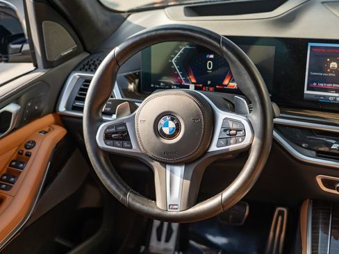 Used 2024 BMW X5 xDrive40i w/ M Sport Package image 24