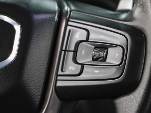 Used 2024 GMC Sierra 1500 AT4 w/ Technology Package AWD/4WD image 16