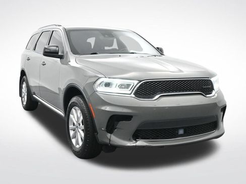 Used 2023 Dodge Durango SXT Launch Edition AWD/4WD image 3
