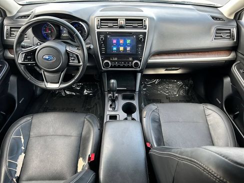 Used 2018 Subaru Outback 2.5i Limited w/ Popular Package #2 AWD/4WD image 11