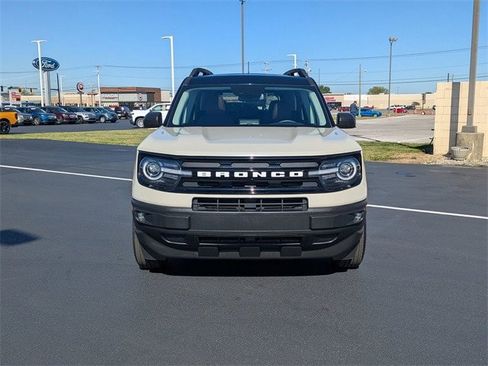Certified 2024 Ford Bronco Sport Outer Banks w/ Tech Package image 2