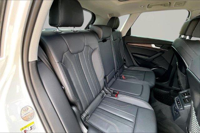 Used 2024 Audi Q5 2.0T Premium AWD/4WD image 29