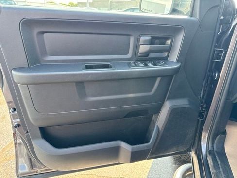 Used 2015 RAM 1500 Express AWD/4WD image 8
