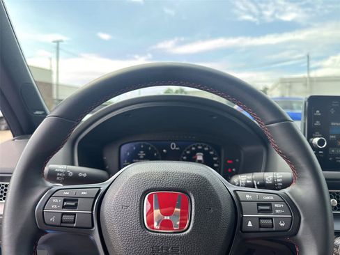 Used 2024 Honda Civic Type R image 18