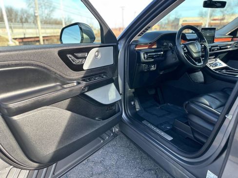 Used 2021 Lincoln Aviator Reserve w/ Equipment Group 210A AWD/4WD image 15