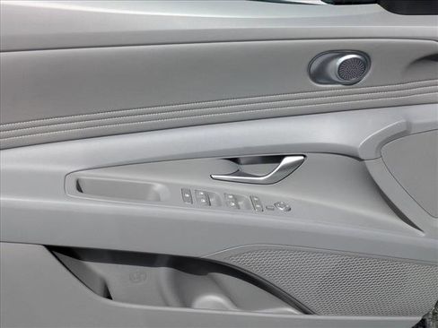 New 2026 Hyundai Elantra SEL Sport Premium image 16