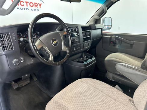Used 2017 Chevrolet Express 3500 LT w/ LT Preferred Equipment Group RWD image 11